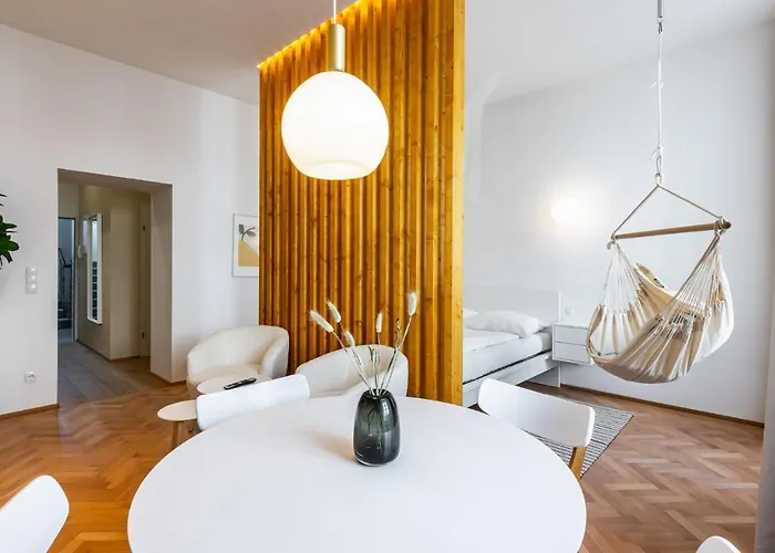 Classy And Elegant In A Calm Area Wien