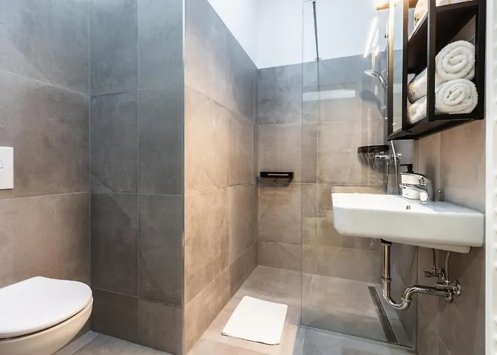 Classy And Elegant In A Calm Area Apartment Wien